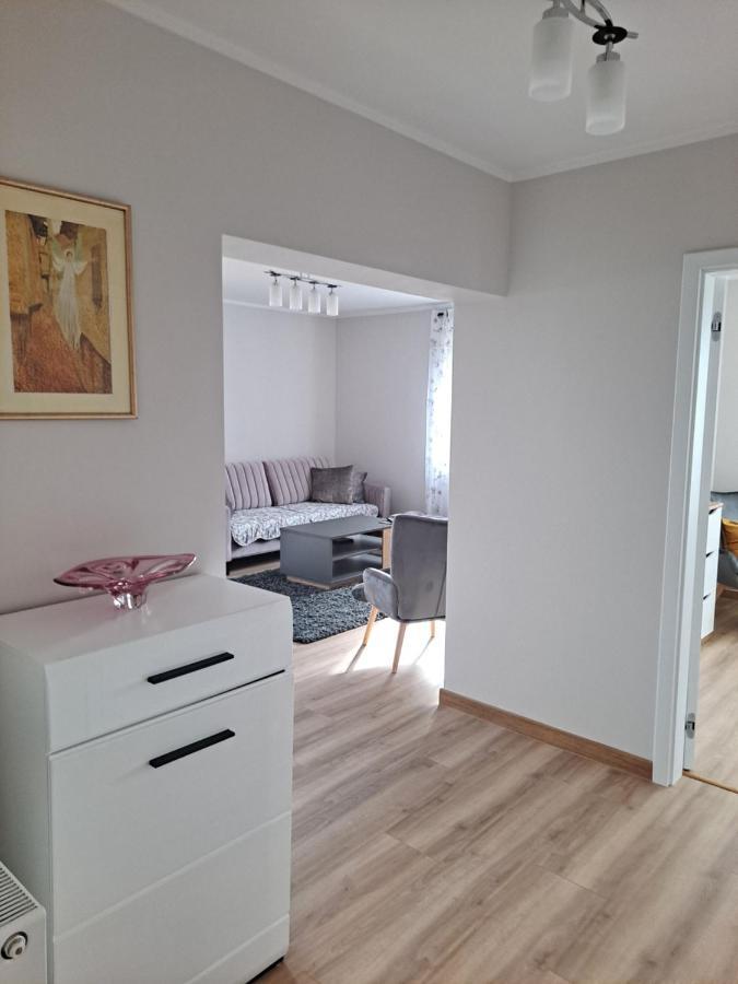 Apartament Sarna يلينيا غورا المظهر الخارجي الصورة